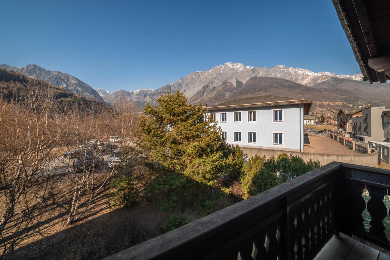 Alpi & Golf Hotel Bormio Exterior photo